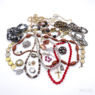 Vintage costume jewelry lot necklaces, bracelets, brooches from estate 30 pieces