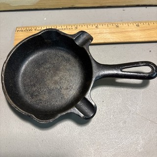 Griswold Quality Ware Cast Iron Skillet Ashtray or Spoon Rest Made In USA