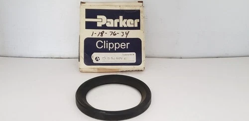 PARKER CLIPPER 16744 H1L5 NITRILE OIL SEAL, 2QTR10, 3.5" x 4.5" x 0.50, NIB