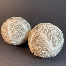 Set 2 Decorative Ceramic Orbs Textured Sphere Balls Cream Gray 4.25” Heavy