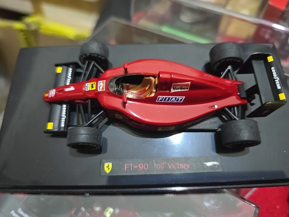Super Matel Hot Wheel Ferrari F1 -90 A.Prost 100 Victory Limited Vintage 1/43 - Immagine 3 di 4