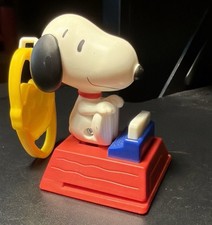 2018 McDonald's Happy Meal Toy - Famous Author Snoopy 9 Peanuts Snoopy
