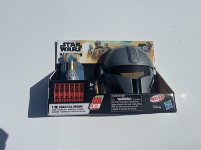 Star Wars Mandalorian Mask & Gauntlet