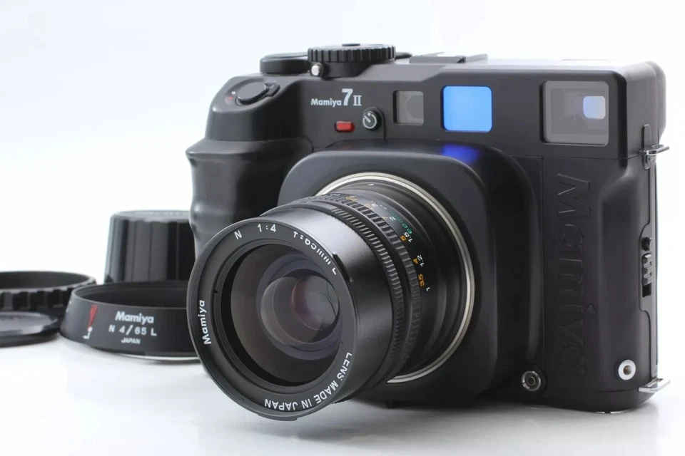 MINT+++ w/ Hood" Mamiya 7II Black 6x7 Film Camera Body N 65mm f/4 L Lens - Image 2 of 4