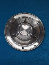 1962 Pontiac Bonneville Hubcap 14”