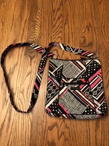 VERA BRADLEY Triple Zip Hipster Crossbody (NORTHERN STRIPES), Pre-owned - Picture 1 of 4