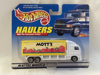 HOT WHEELS 1997 HAULERS MOTT'S APPLE TRUCK MATTEL WHEELS 65743 - 93