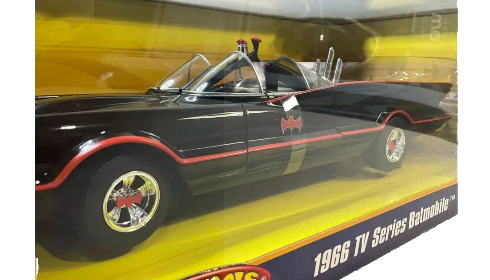 Mattel Batman 1:18 Scale Diecast & Toy Vehicles