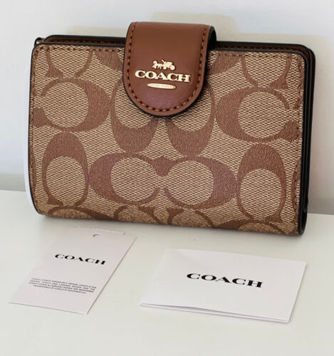 COACH SIGNATURE CANVAS MEDIUM CORNER ZIP WALLET in KHAKI SADDLE BROWN $178 SALE - Picture 1 of 8