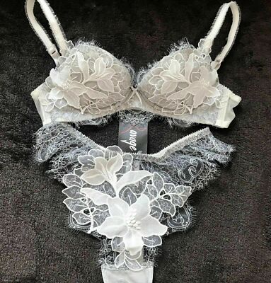 Feines Dessous Set RAVAGE Charme 85A + Tanga Gr.1 Farbe Schnee