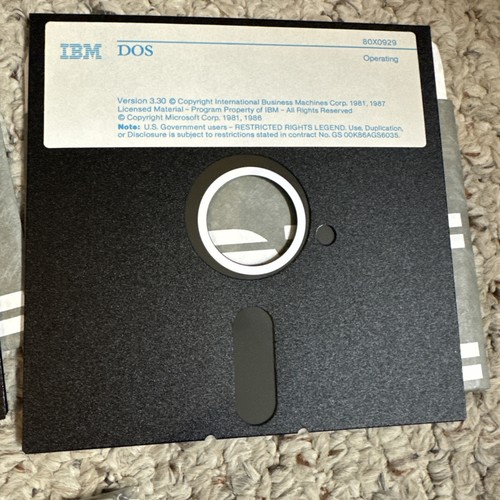 IBM PC-DOS 3.30 on (2) 5.25" 360kb DSDD Floppy Boot Disks - Picture 11 of 15