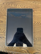 Apple iPad Tablet Silver iPad Series Model with Box