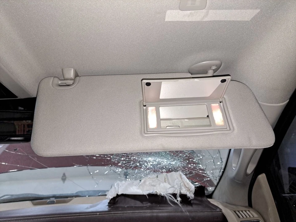 Parasol/parasol lateral pasajero Rh Ram1500 Sku #4285404 2017 Foto 2 de 4