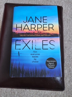 Signed Jane Harper  Exiles  2023 - UK First Edition First Print
