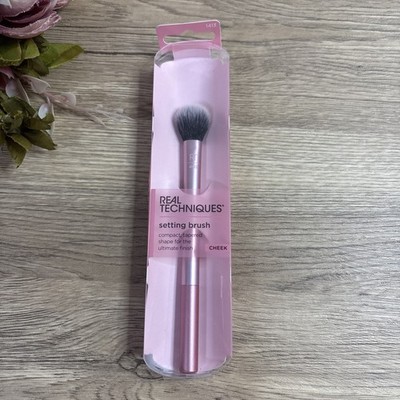 Real Techniques Setting Brush Cheek 01413 zum Abbinden von Puder und Highlighter