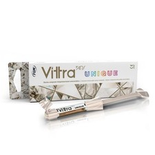 FGM Vittra APS Unique, Universal Shade 4g Syringe Light-Cured Chroma Composite