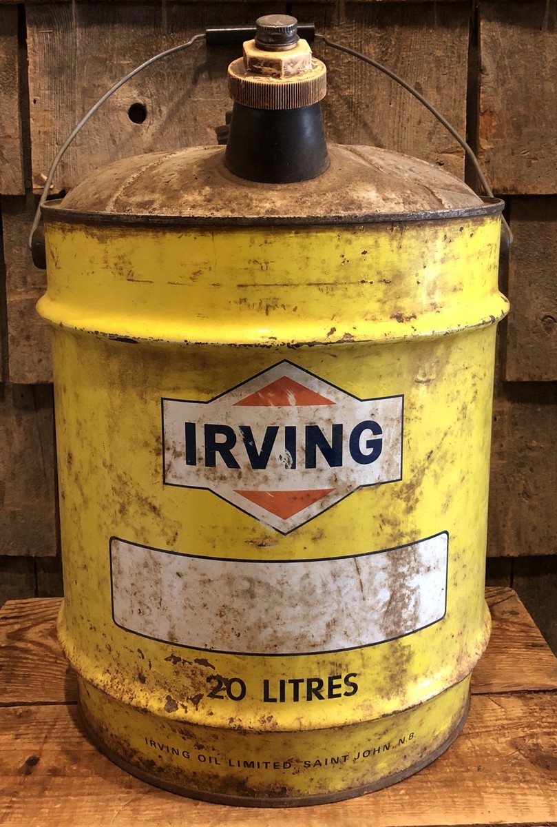 Vintage IRVING Gas Service Station 5 Gallon 20 Liters Oil Can