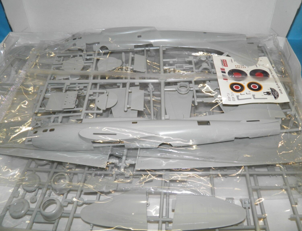 Academy Boeing B-17E RAF Coastal Command Model Kit #A | eBay