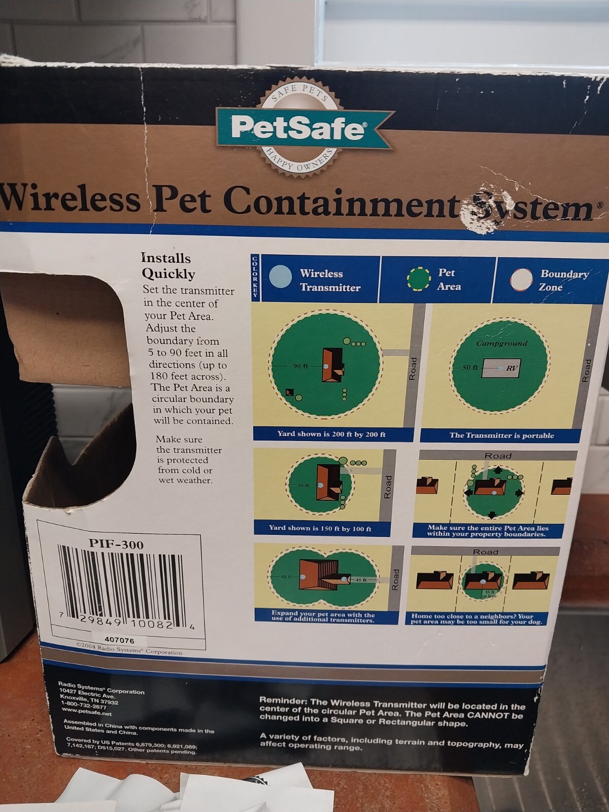 PetSafe PIF300 Wireless Fence Pet Containment System with accessories