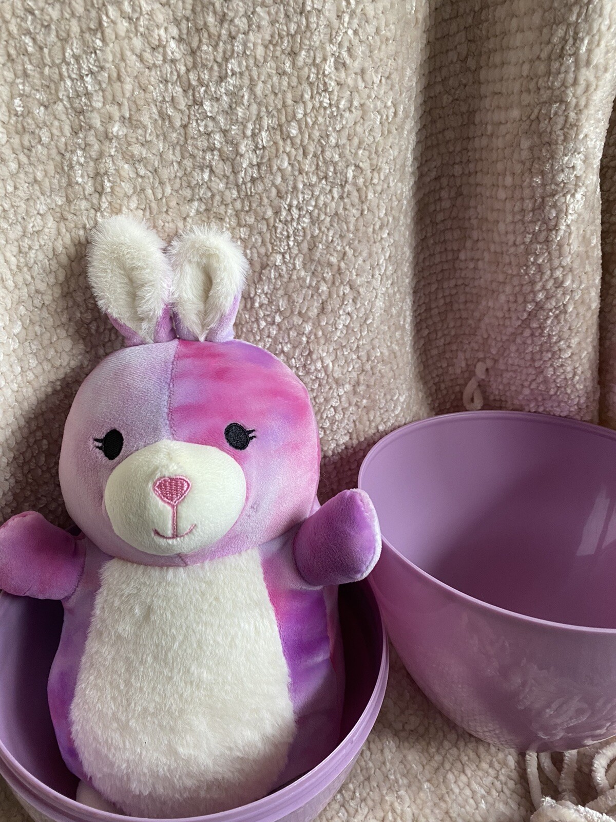 hug mees mystery egg