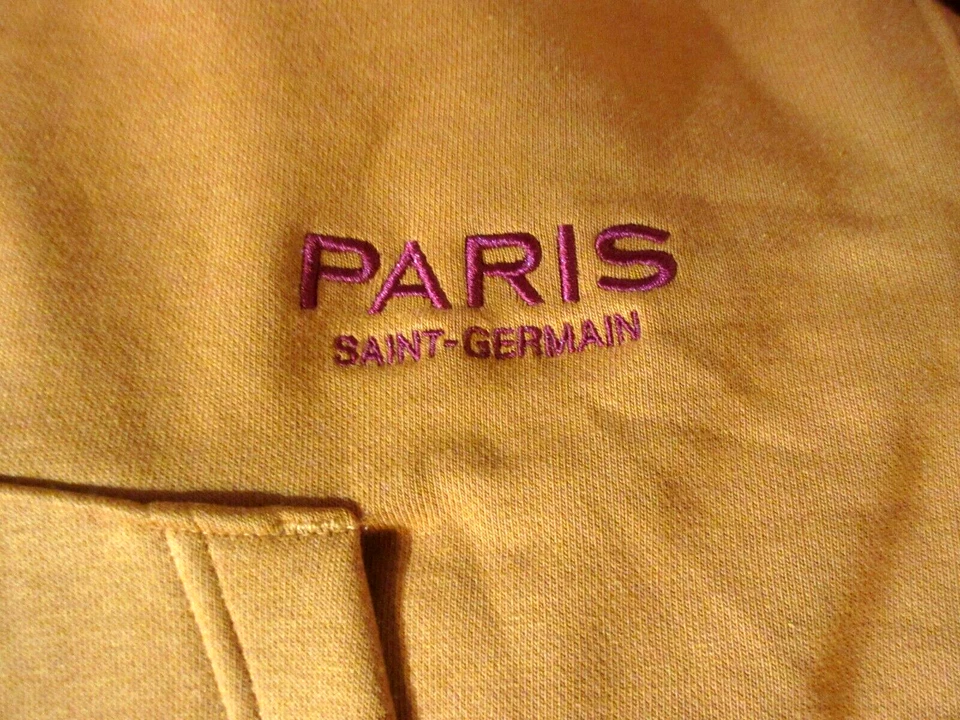 Sudadera con capucha dorada para hombre Nike Paris Saint Germain Club PO talla mediana nueva con etiquetas Foto 2 de 4