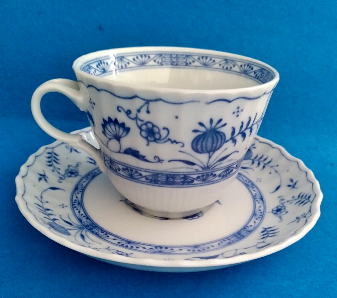 Aito China Japan Blue&White Tea Cup Saucer Set Meissen Style Blue Onion