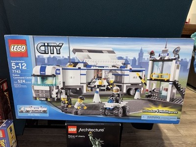 LEGO City Police Command Center 7743 524pc Ages 5-12 4 Minifigures Boxed