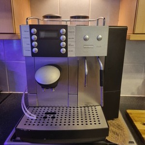 Franke Flair Bean-to-Cup Kaffeevollautomat F2M HD CE2 - funktioniert aber Sensorproblem