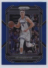 2022-23 Panini Prizm Blue Prizm 77/199 Kevin Huerter #124 v9t