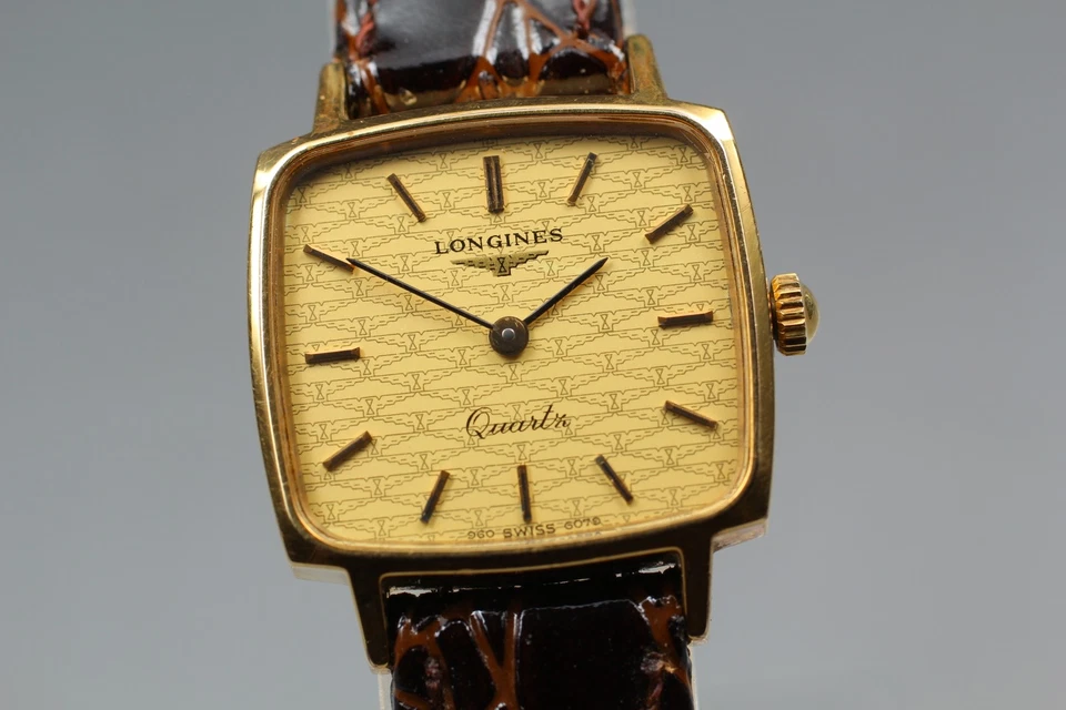 Reloj Longines 960 6079 Oro Cuadrado Cuarzo 22mm Damas [Como Está / No Funciona] Foto 2 de 4