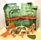 HE-Man MOTU Grayskull Castle W/ Accessories Shown Vtg. 1981