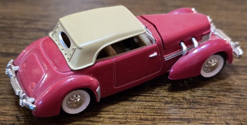 3" Racing Champions 1/64 1937 Cord Phaeton Sedan 812 Red w/ Tan Removable Roof - Picture 1 of 9