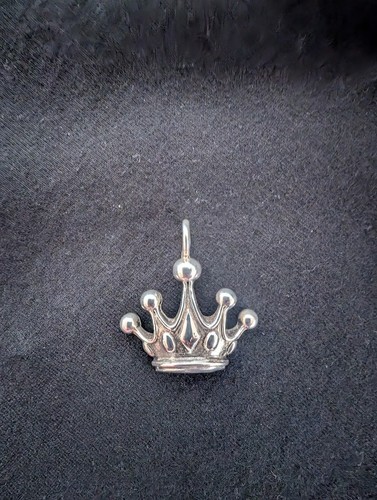 Queen Baby / King Baby Studio pendant