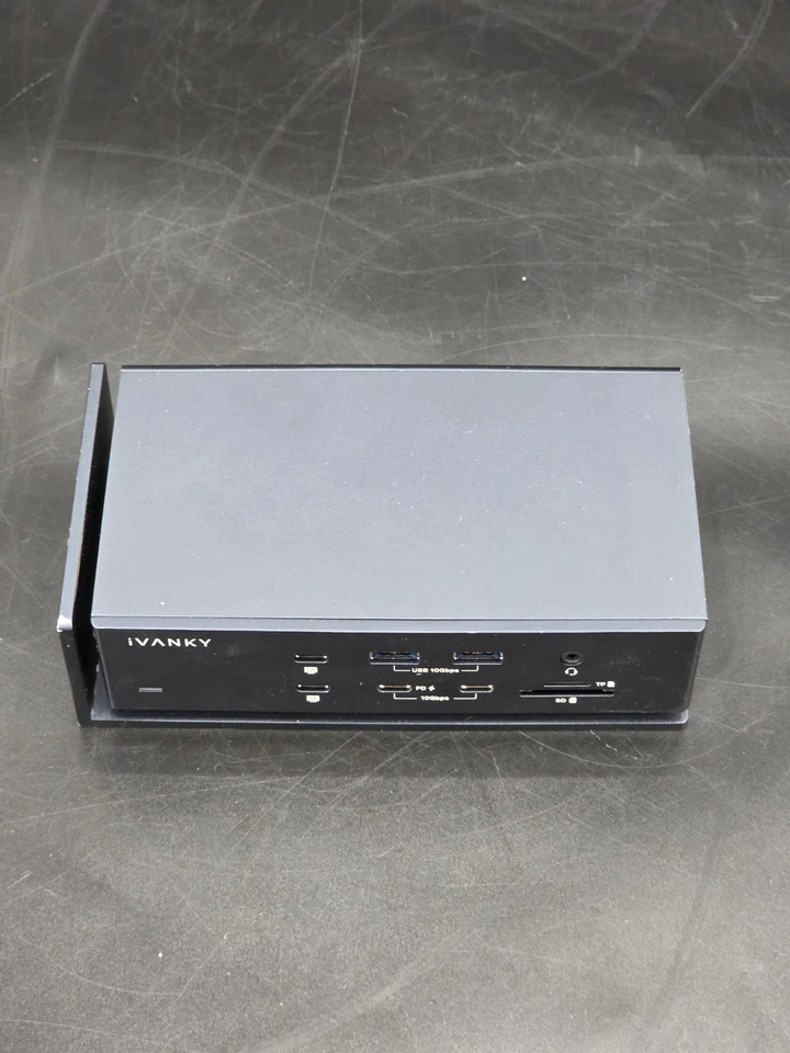 Ivanky FusionDock Max 1 VCD10 Thunderbolt 4 Chips Docking Station - Image 2 of 4