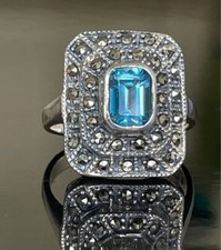925 STERLING SILVER TOPAZ AND MARCASITES RING SIZE 7.75