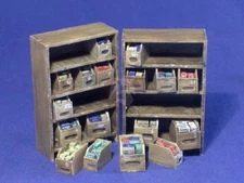Resicast 1/35 (also 1/32) Shelves & Boxes WWI / WWII (2 shelves 17 boxes) 352377