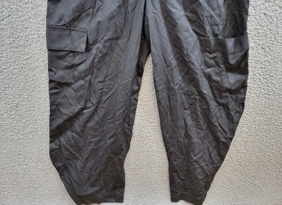 Mono cargo con botones French Connection Elkie para mujer S negro manga cuarto Foto 4 de 4