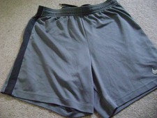 SPORTWEAR SHORTS DRI-FIT ,size 12-13 years,good condition