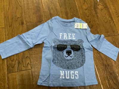 First Impressions Langarmshirt, Free Hugs, Alter 4 Jahre - neu mit Etikett UVP 15 $