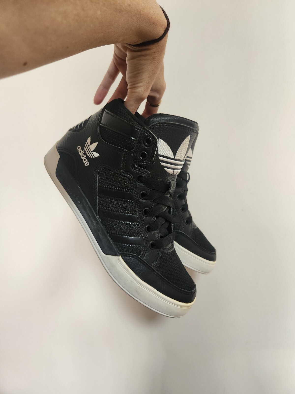 Adidas Hi-top Sneakers, Black US 4 Adidas Hi-top Sneakers, Black US 4