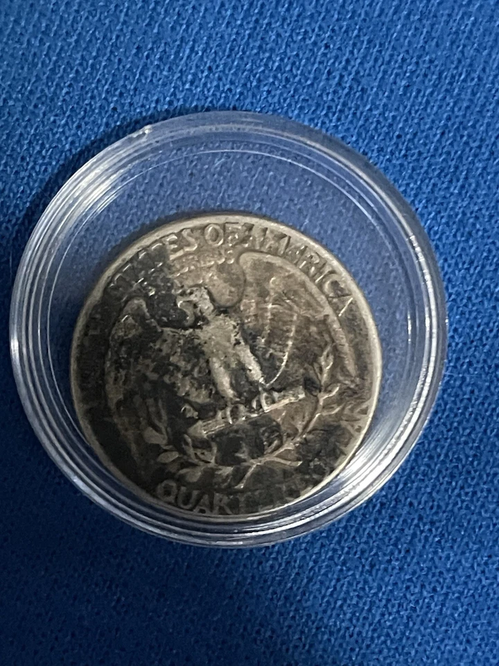 Uncirculated 1944 Philadelphia Mint Silver Washington Quarter - Image 2 of 2