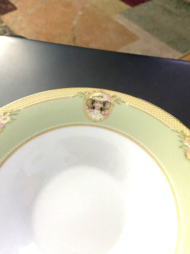 AVON 2007 HONOR SOCIETY COMMEMORATIVE TEACUP AND SAUCER - Picture 3 of 8