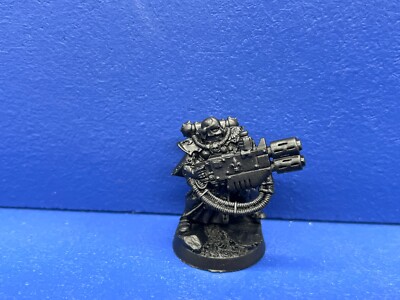 Sororita mit Multi Melta der Adepta Sororitas METALL 3