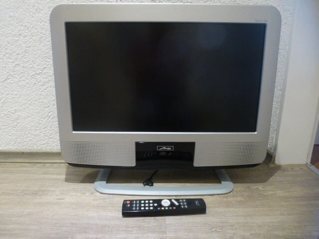 Metz Talio-26, 26 Pollici LED TV, Argento, Sat DVB - S Tuner Con Originale Fb - Immagine 2 di 4