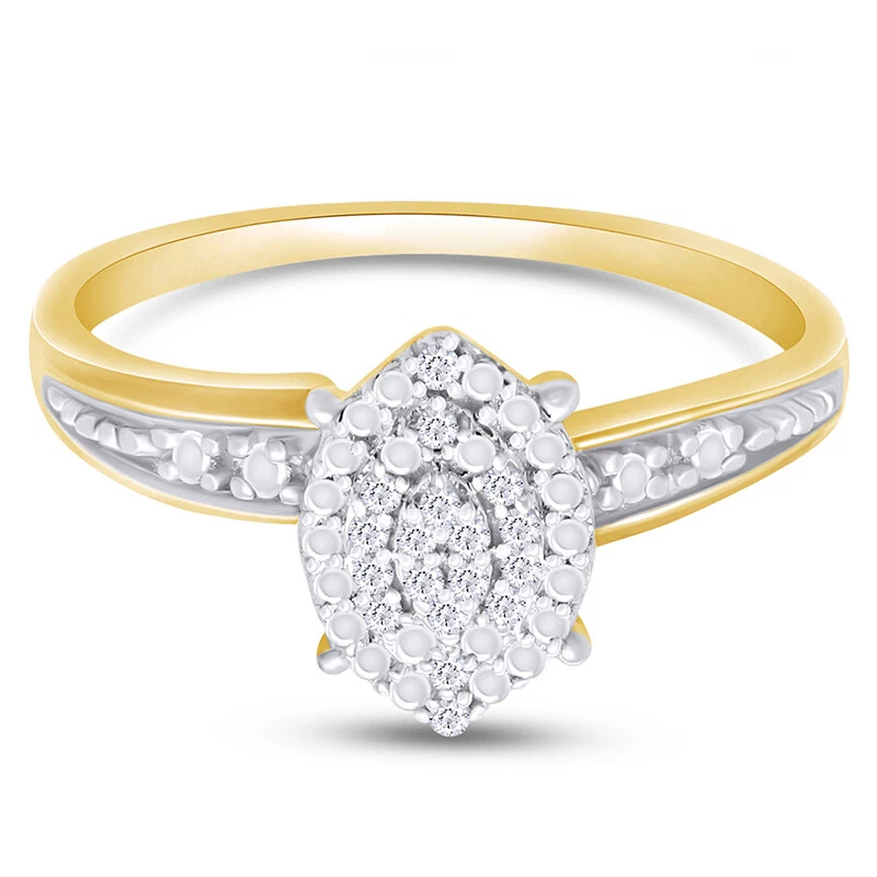 Anillo de compromiso con racimo de diamantes naturales enchapado en oro amarillo de 14K en plata Foto 3 de 4