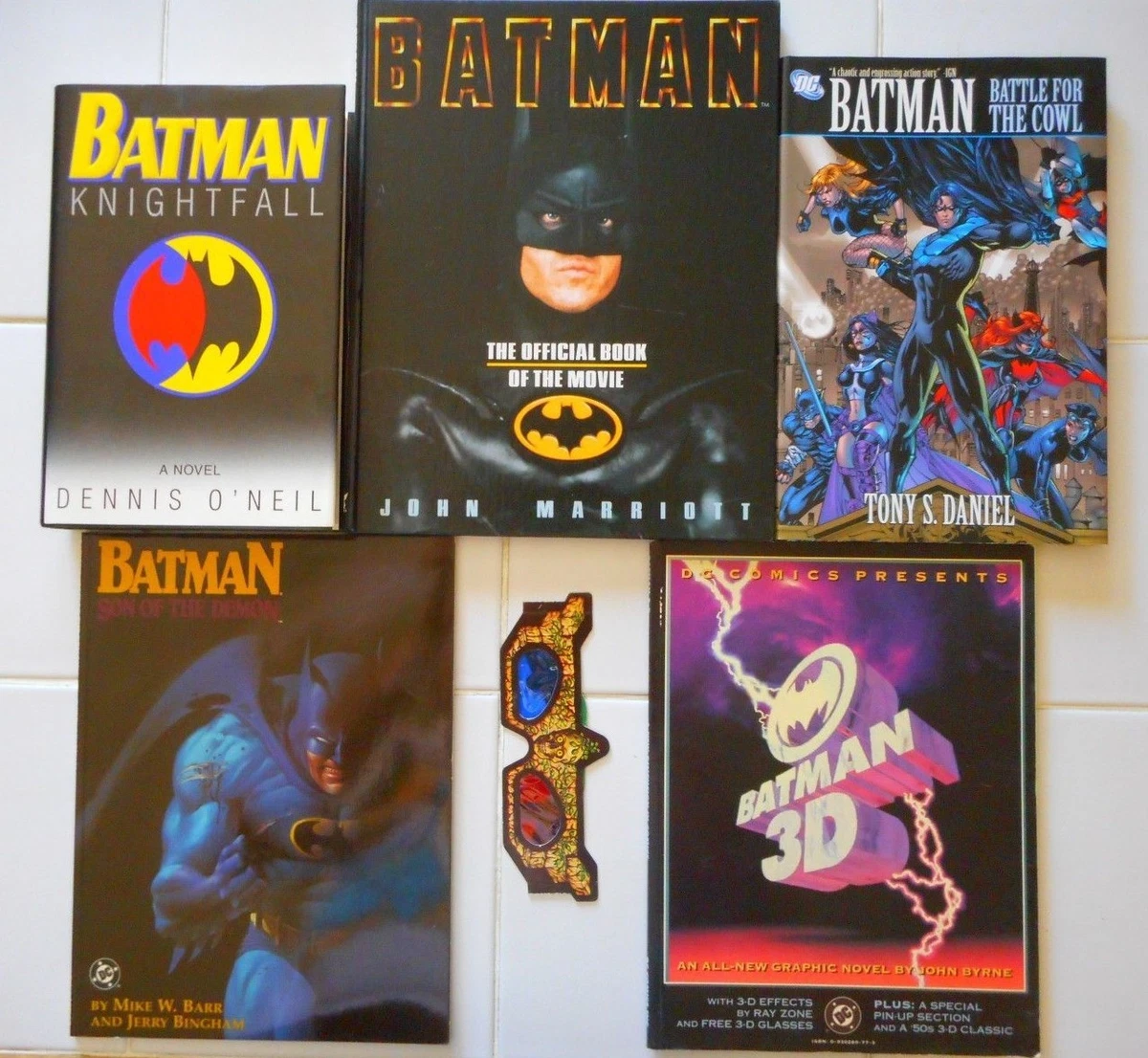 BATTLE FOR THE COWL-Gotham Gazette-Batman Dead & Batman Alive #1 2009 DC Comics