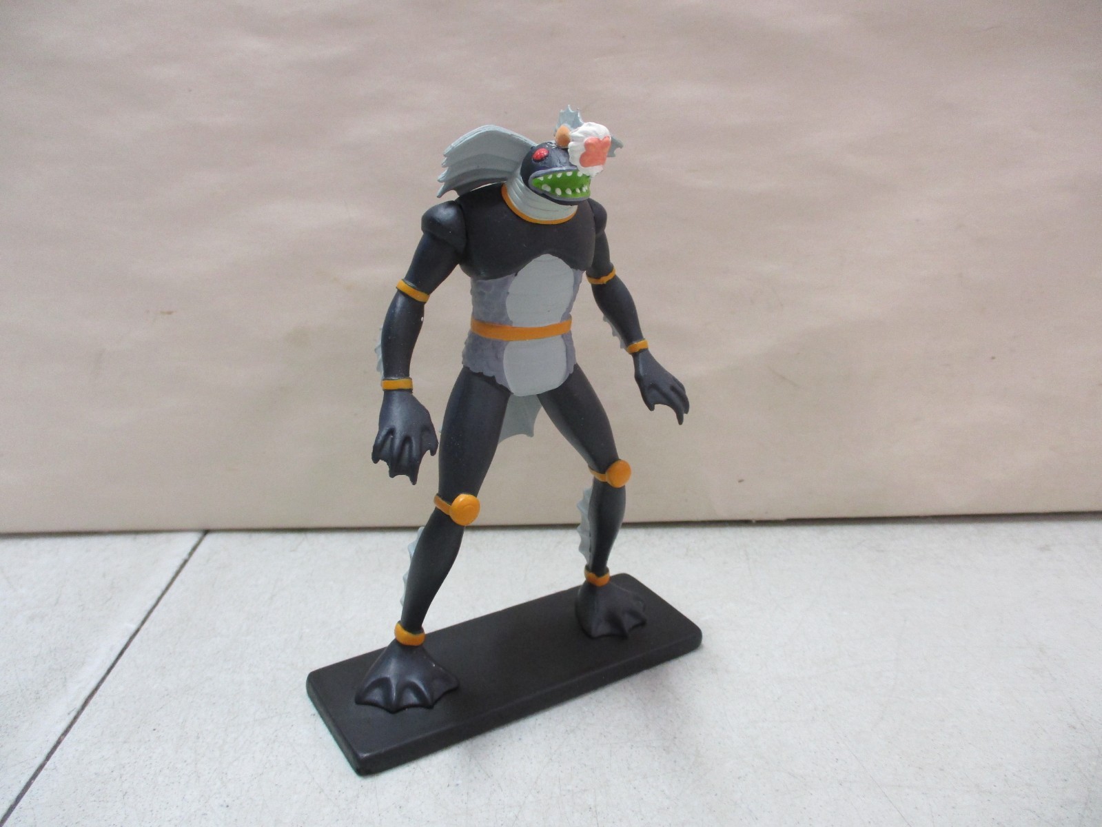 Go Nagai Robot Collection General Angoras Figure