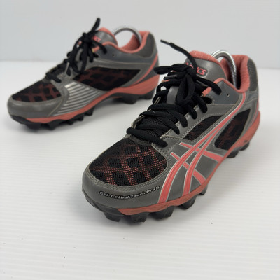 Asics Women's Gel- Lethal Touch Pro 5  Size US 6, EU 37 Pink And Grey