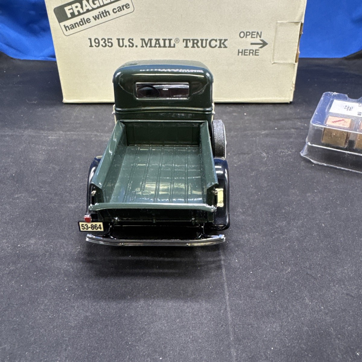 1/24 Danbury Mint 1935 US Mail Truck United States Postal Service