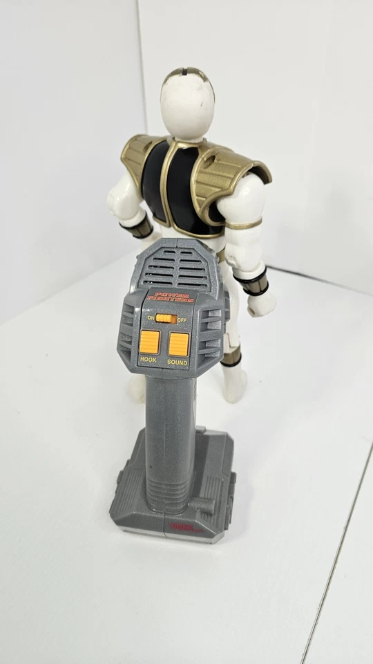 Figura de acción White Power Ranger Tiger Power Rangers Power Fighters 1995 Foto 3 de 4